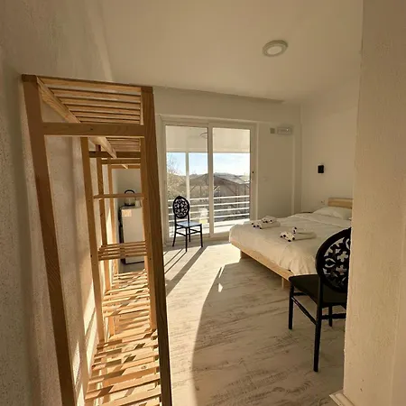 Habitación en casa particular Airport Blue Eye House Ideal For Air Travellers 5 Km From Airport