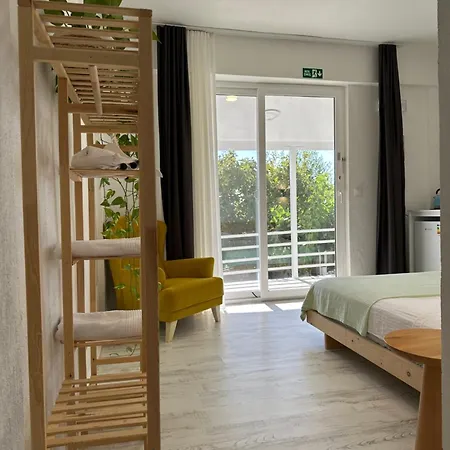 Blue Eye 5 Km From Airport Séjour chez l'habitant